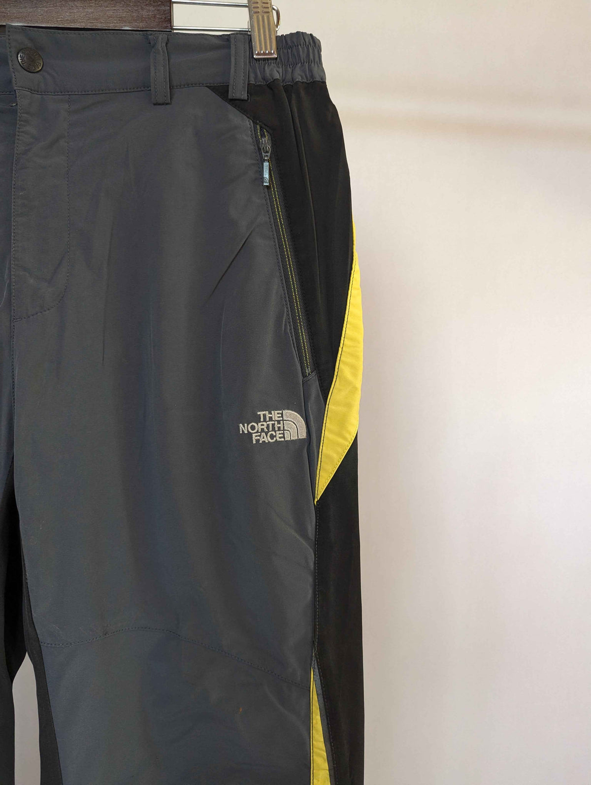 North Face (30-32)(Stretchable)