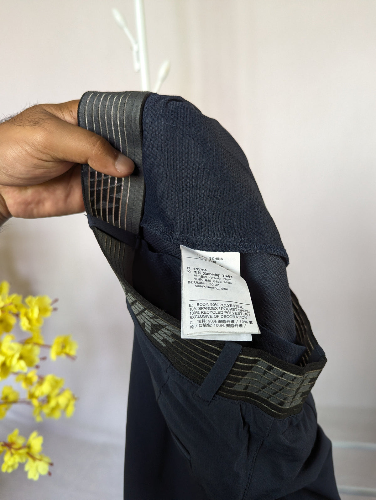 Nike (30-32)(Stretchable) Thrift Heaven