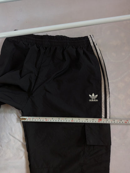 Adidas (32-34) Thrift Heaven