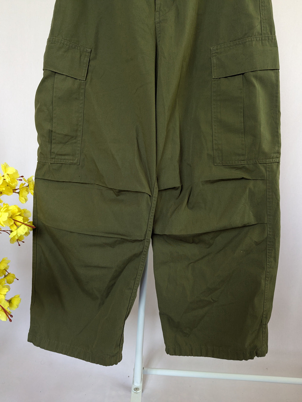 Cargo pant baggy (28-32) Thrift Heaven
