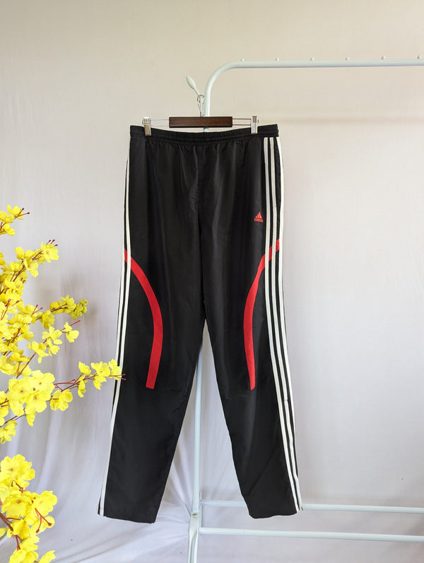 Adidas (34-38) Thrift Heaven