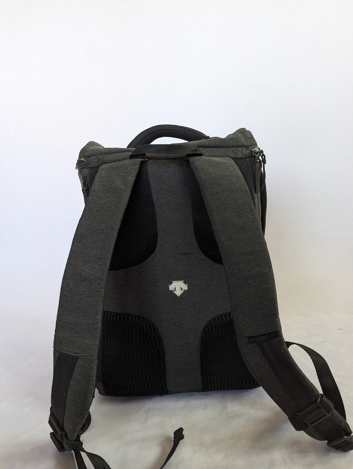 Descente bag Thrift Heaven