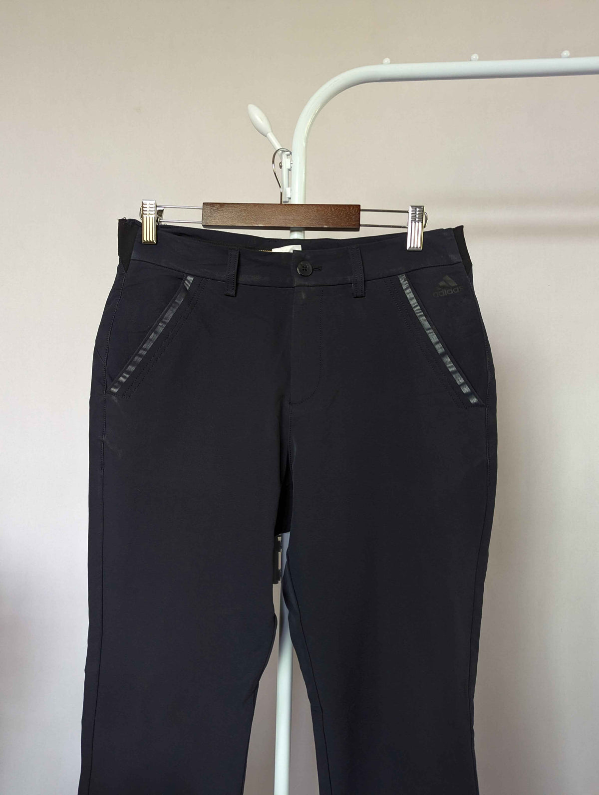 Adidas (30-32)(Stretchable) Thrift Heaven