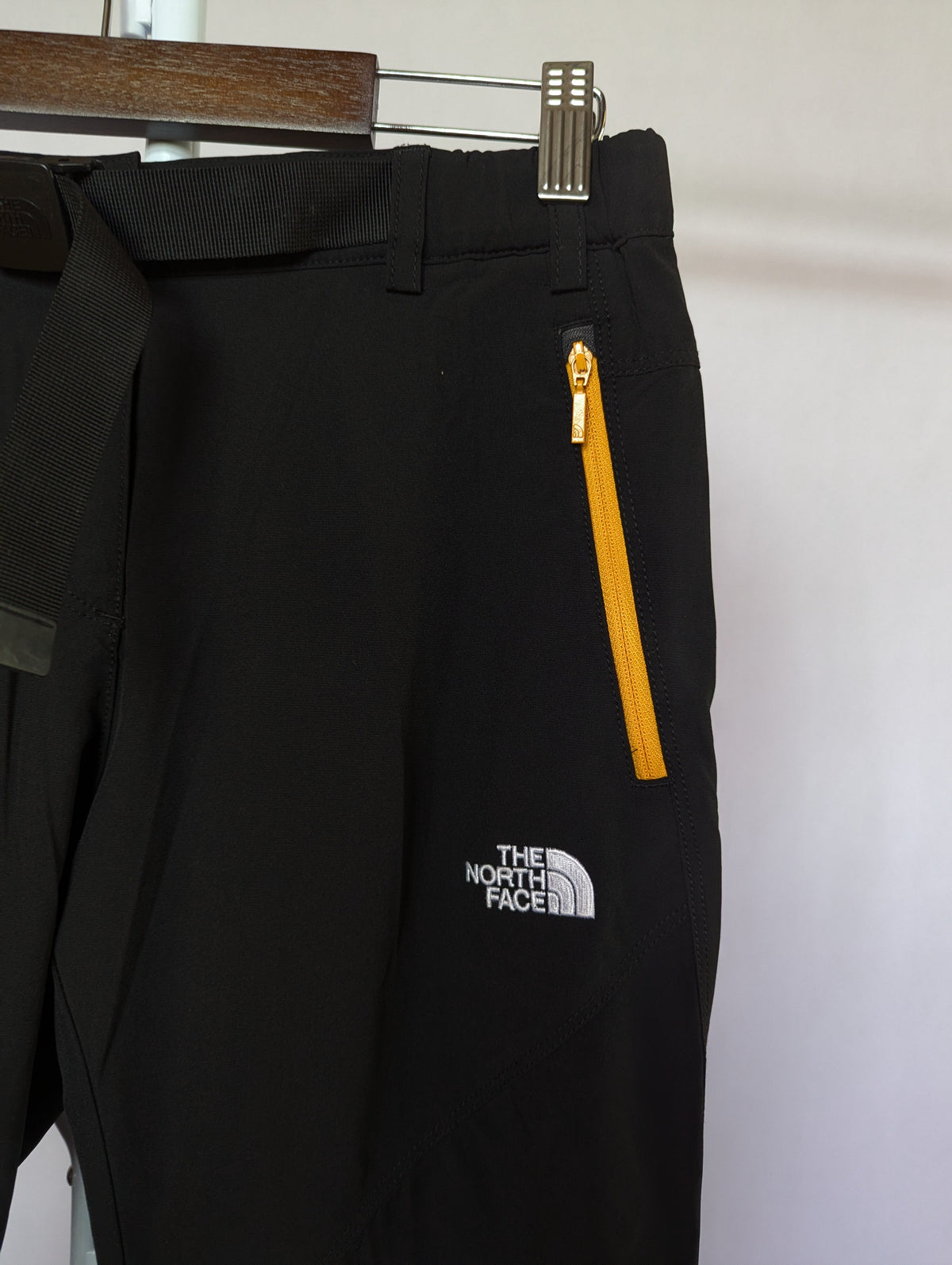 North Face (28-30) Thrift Heaven