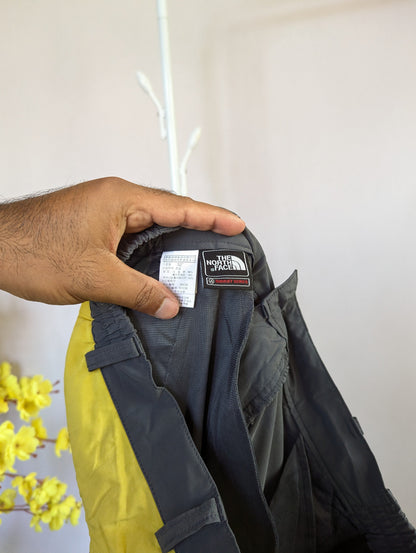 North Face (30-32) Thrift Heaven