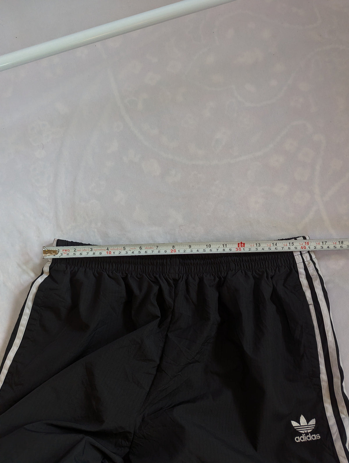 Adidas (32-34) Thrift Heaven